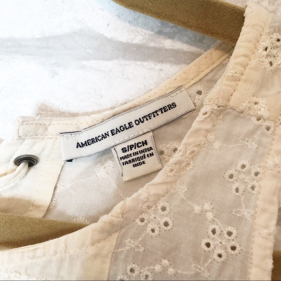 AE Cropped Eyelet Sleeveless Top - Picture 4 of 4